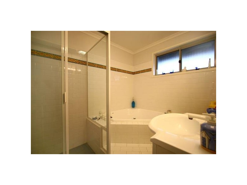 2/18 Bourrool Lane, Kiama NSW 2533