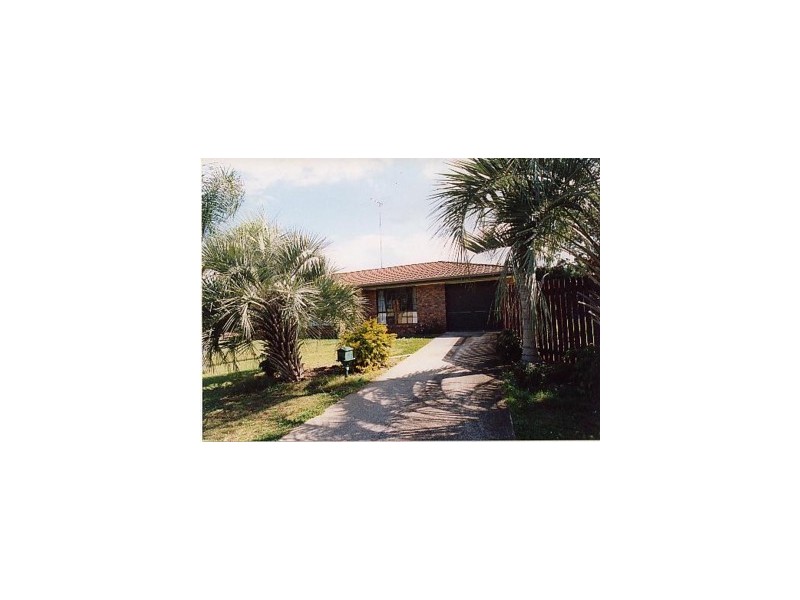 Nicole Street, Cleveland QLD 4163