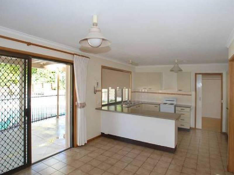 8 Anne Marie Court, Victoria Point QLD 4165