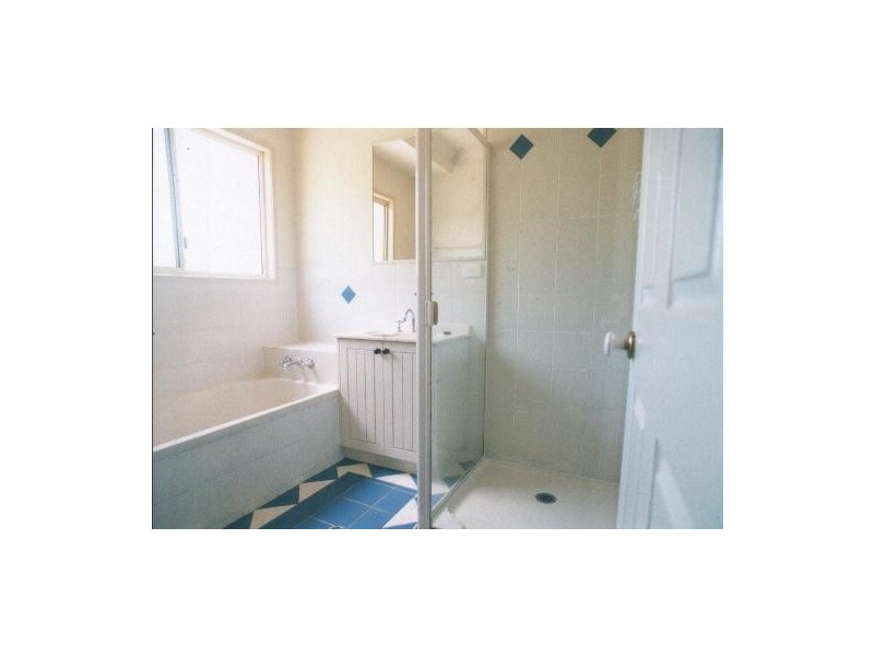 12 Sharven Avenue, Cleveland QLD 4163