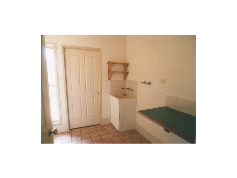 12 Sharven Avenue, Cleveland QLD 4163