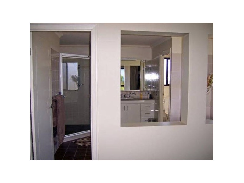 50 Omega Avenue, Cleveland QLD 4163