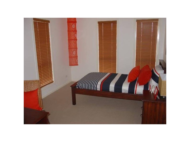 30 Highland Street, Redland Bay QLD 4165