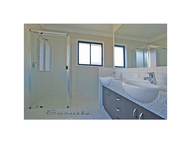 Ormiston QLD 4160