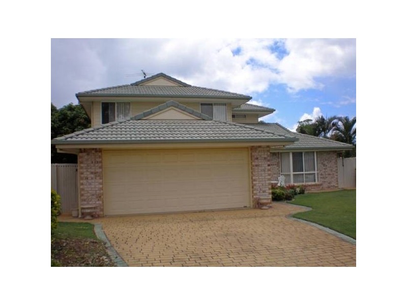 4 Woodrow Place, Cleveland QLD 4163