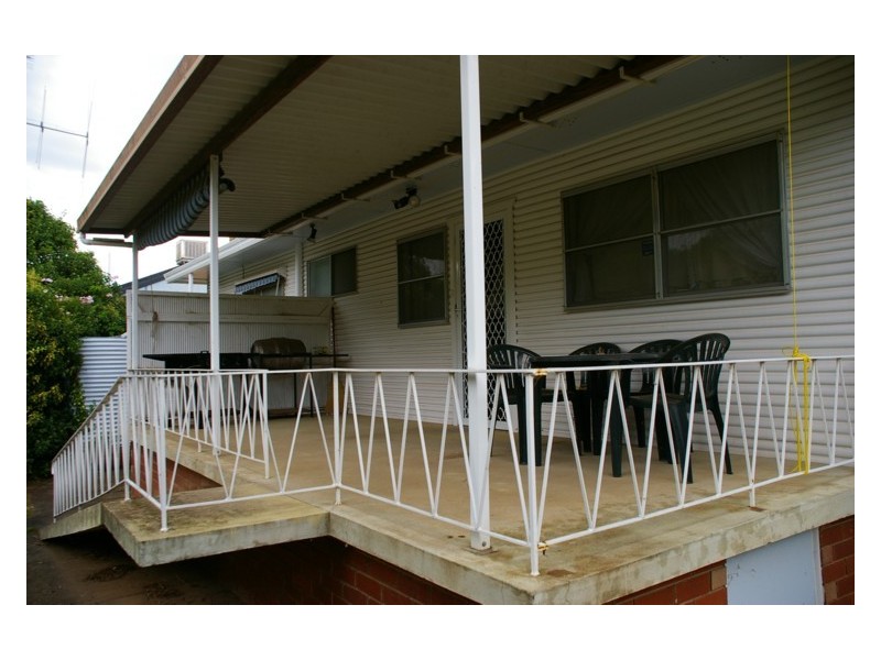 91 Macquarie Street, Cowra NSW 2794