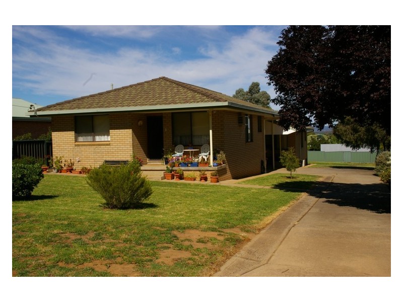 16 A & B Bligh Street, Cowra NSW 2794