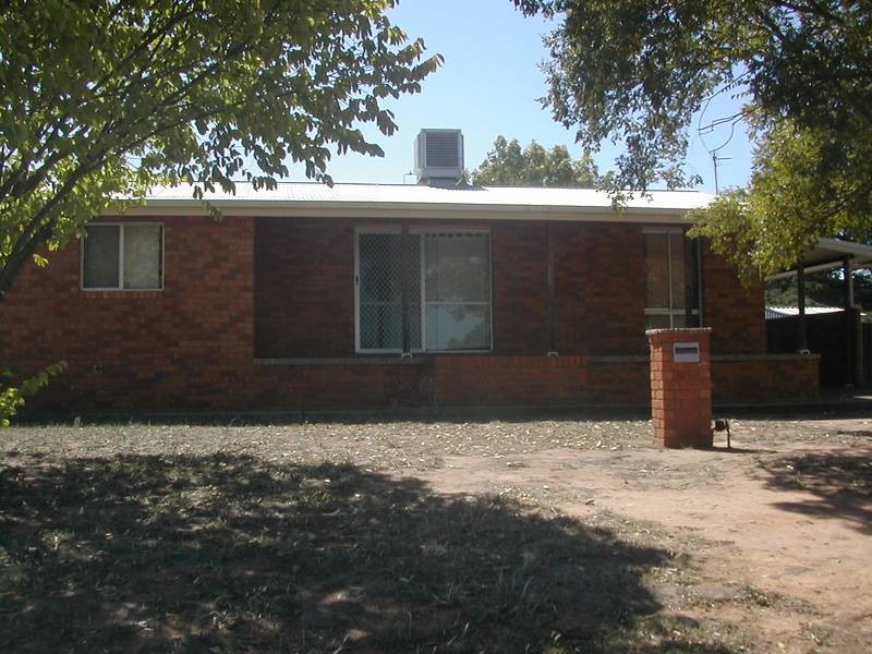 25 Cooyal Street, Cowra NSW 2794