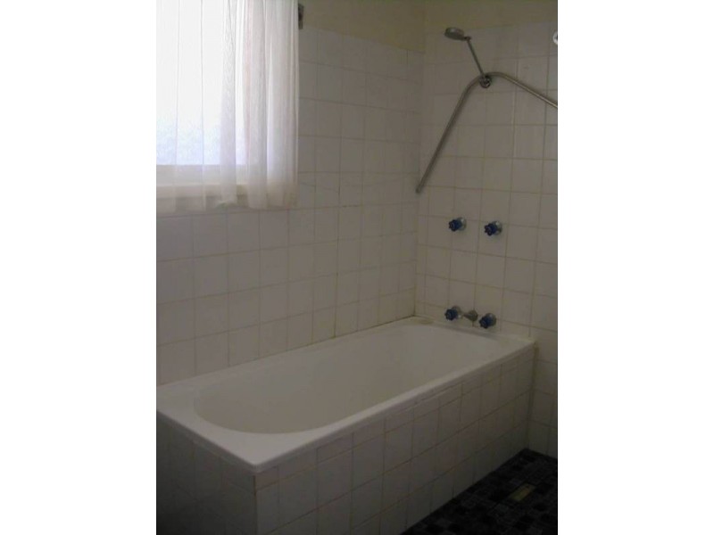 25 Cooyal Street, Cowra NSW 2794