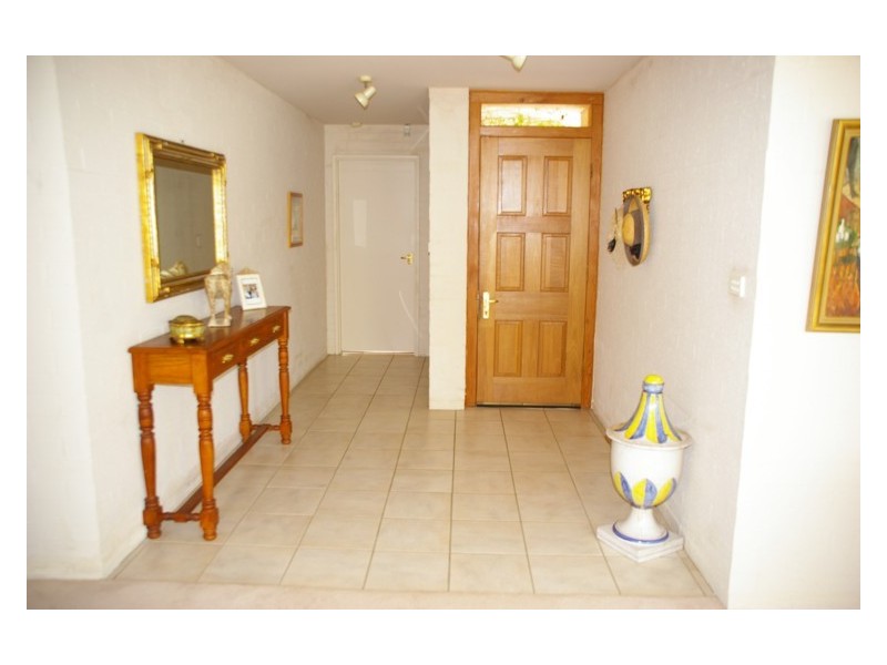 30 Gower Hardy Circuit, Cowra NSW 2794