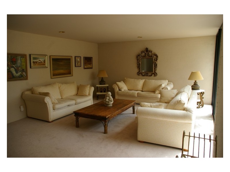 30 Gower Hardy Circuit, Cowra NSW 2794
