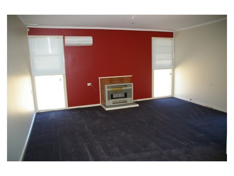 4 Wollowra Street, Cowra NSW 2794