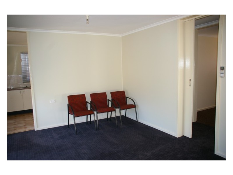 4 Wollowra Street, Cowra NSW 2794