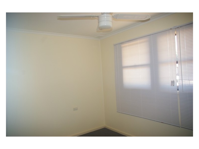 4 Wollowra Street, Cowra NSW 2794