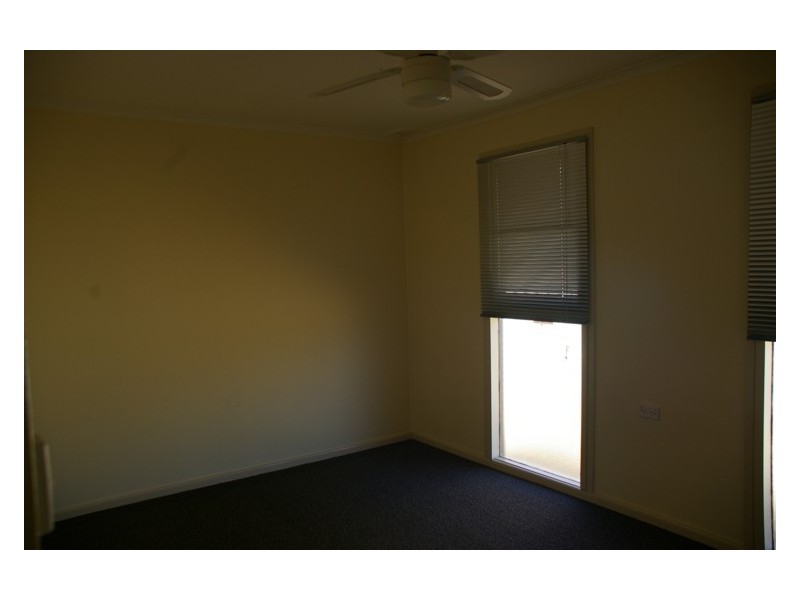 4 Wollowra Street, Cowra NSW 2794