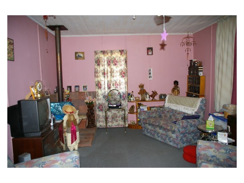 13 Vaux Lane, Cowra NSW 2794