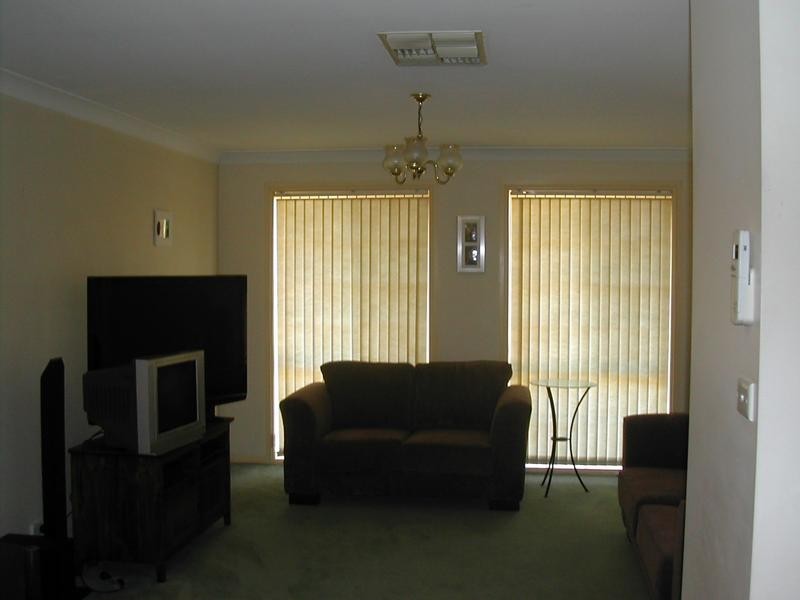 6 Echuca Place, Cowra NSW 2794