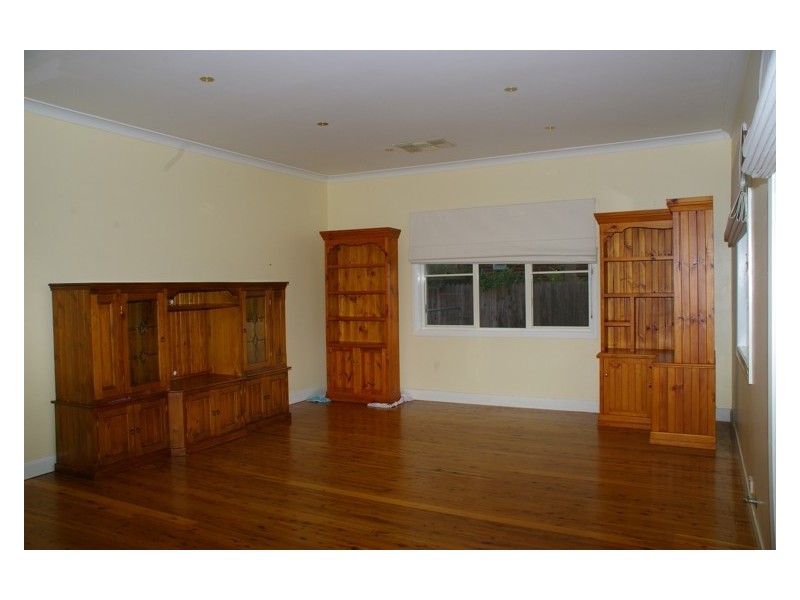 145 Fitzroy Street, Cowra NSW 2794