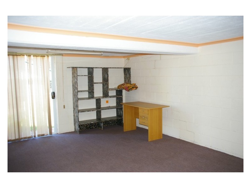 16 Nelson Street, Cowra NSW 2794