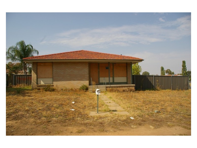 1 Jindalee Circuit, Cowra NSW 2794