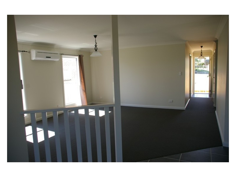 24 Chapman Street, Cowra NSW 2794