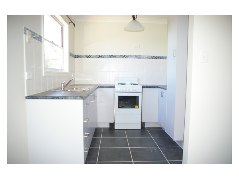 24 Chapman Street, Cowra NSW 2794