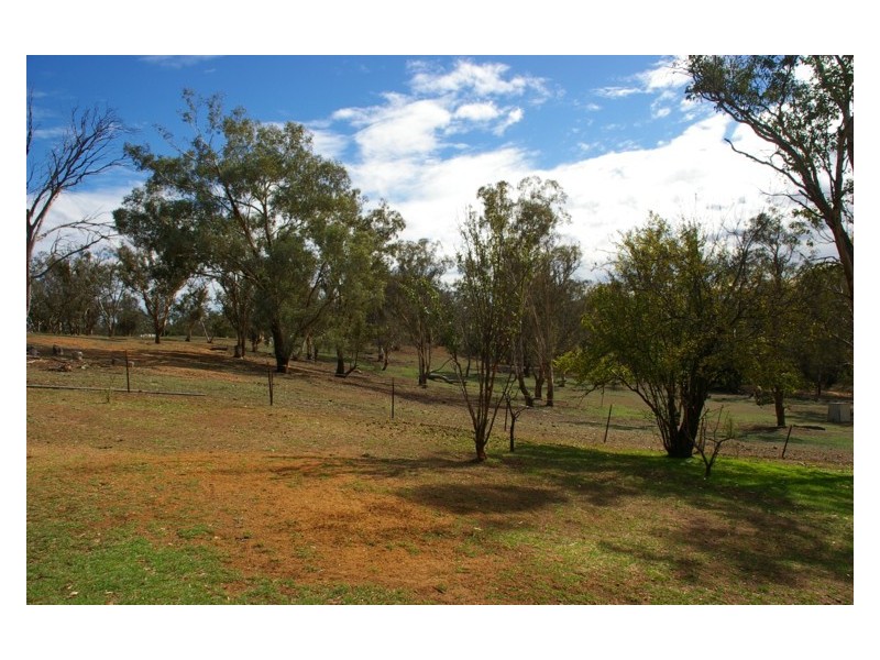 Old Boorowa Road, Cowra NSW 2794