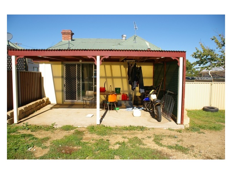 20 Parkes Street, Cowra NSW 2794