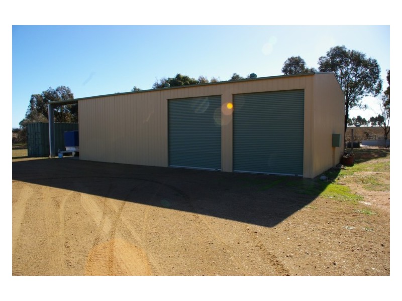 170 Barrs Road, Cowra NSW 2794
