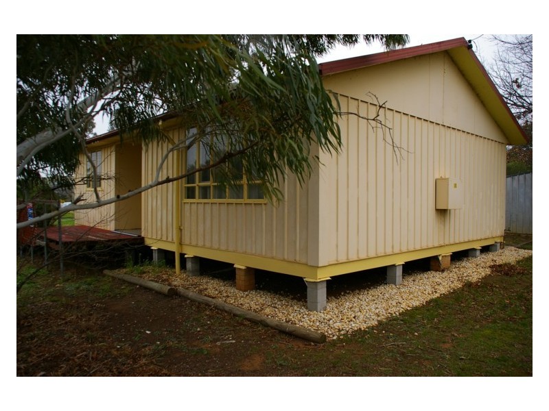 70-72 Carrington Street, Woodstock NSW 2793