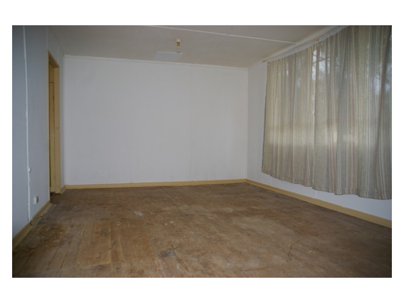 70-72 Carrington Street, Woodstock NSW 2793