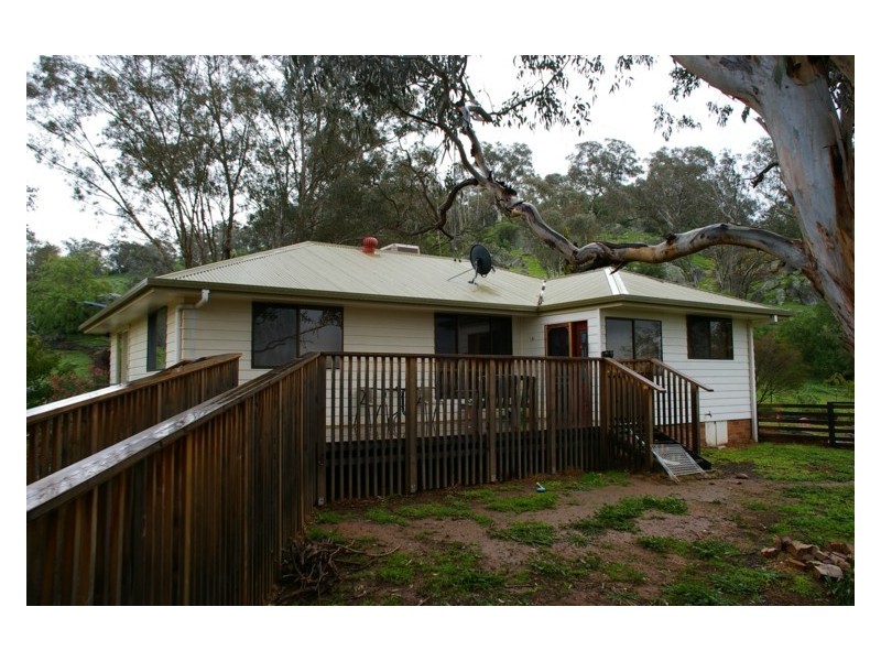 8 College Drive, Cowra NSW 2794
