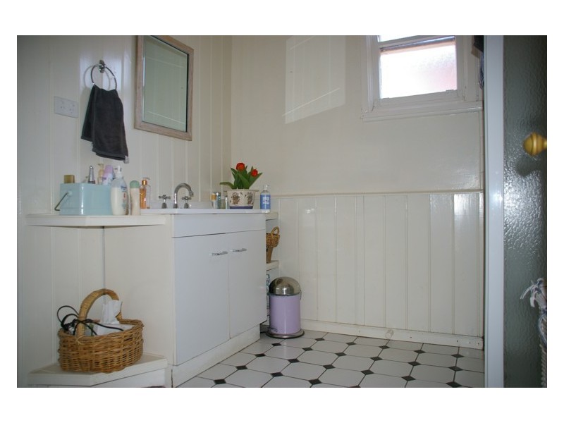 59 Vaux Street, Cowra NSW 2794