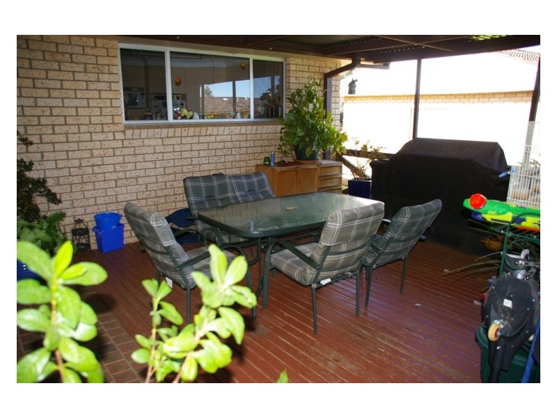 42 Kibbler Street, Cowra NSW 2794