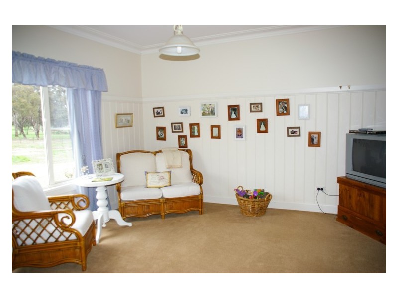 26 Battalion Drive, Cowra NSW 2794