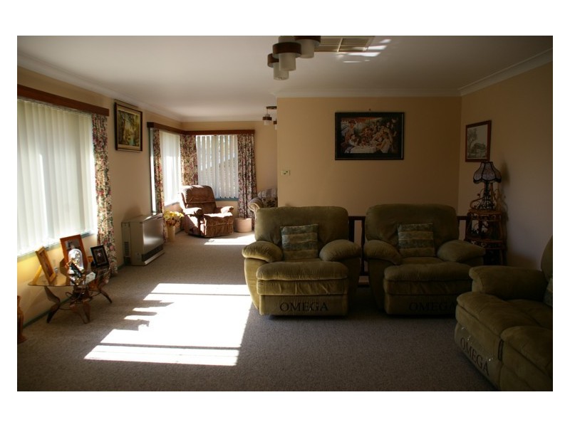 31 Wollowra Street, Cowra NSW 2794