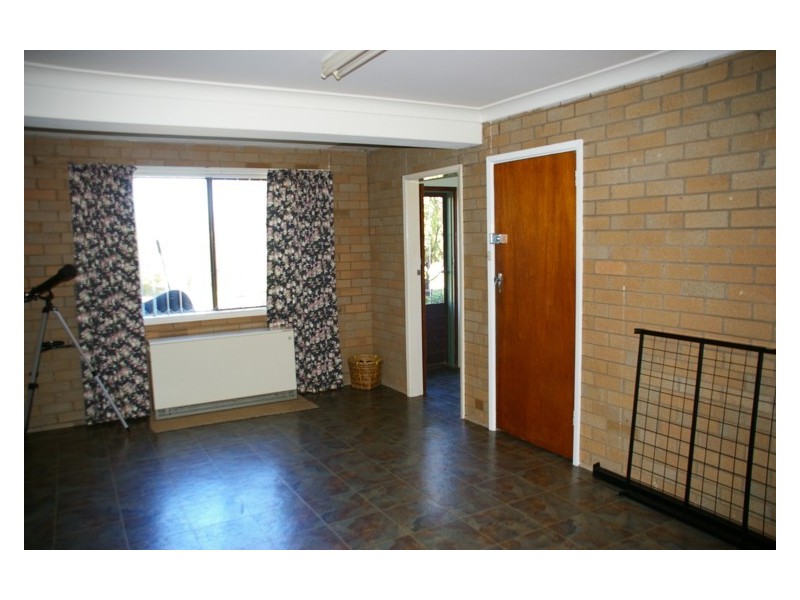 31 Wollowra Street, Cowra NSW 2794