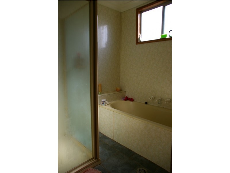 65 Fitzroy Avenue, Cowra NSW 2794