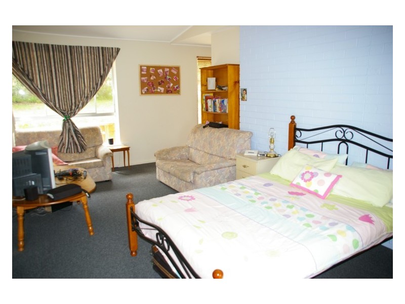 45 Dowell Street, Cowra NSW 2794