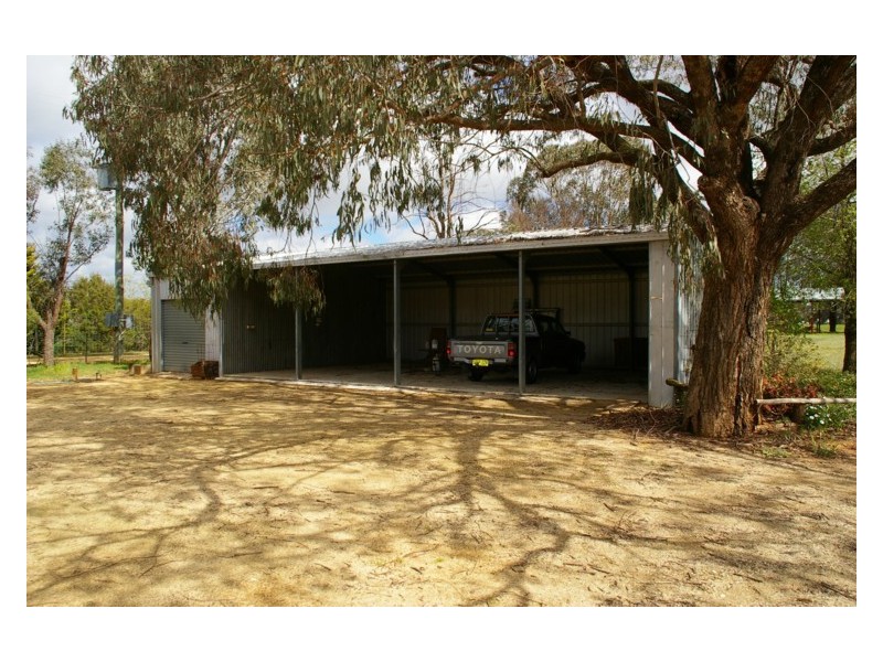 44 Carro Park Road, Cowra NSW 2794