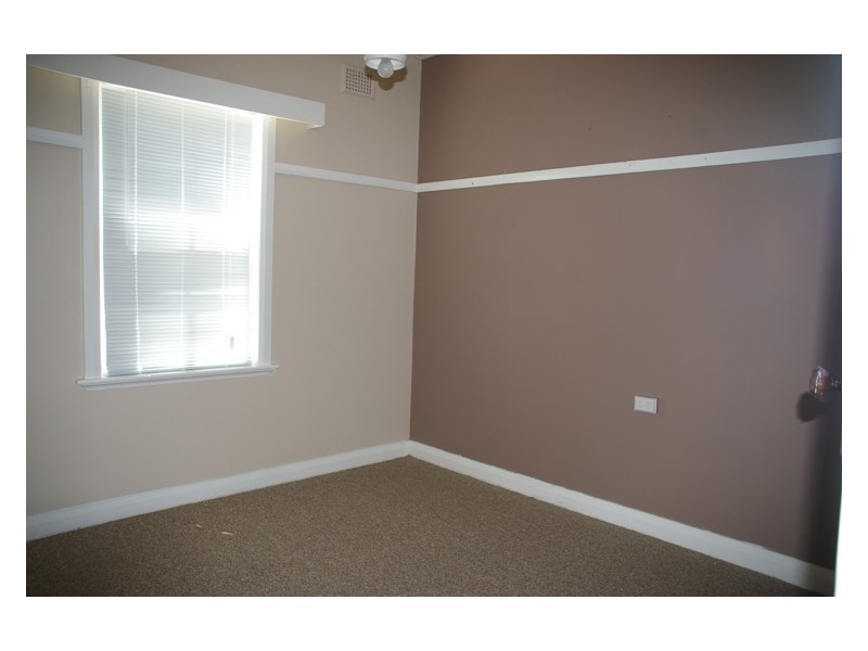 141 Fitzroy Street, Cowra NSW 2794