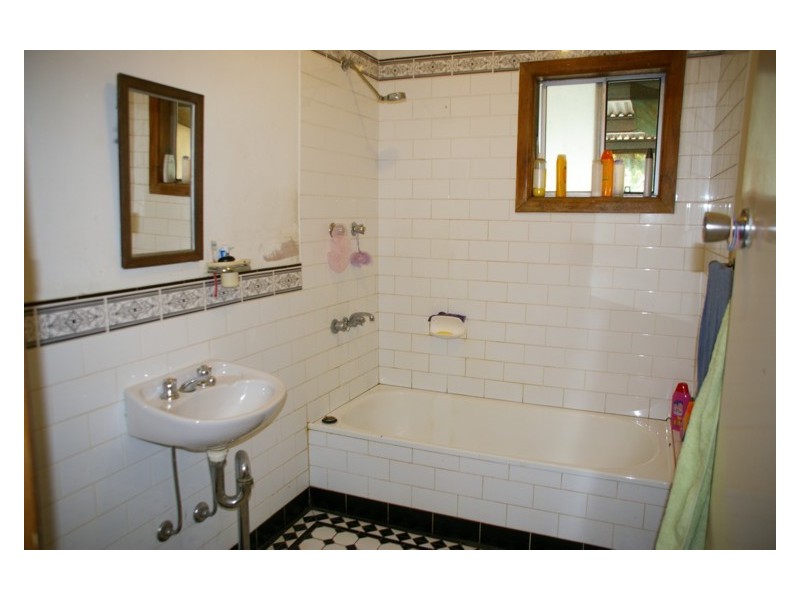 36 Victor Street, Cowra NSW 2794