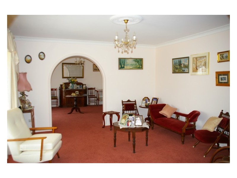 19 Willowvale Road, Cowra NSW 2794