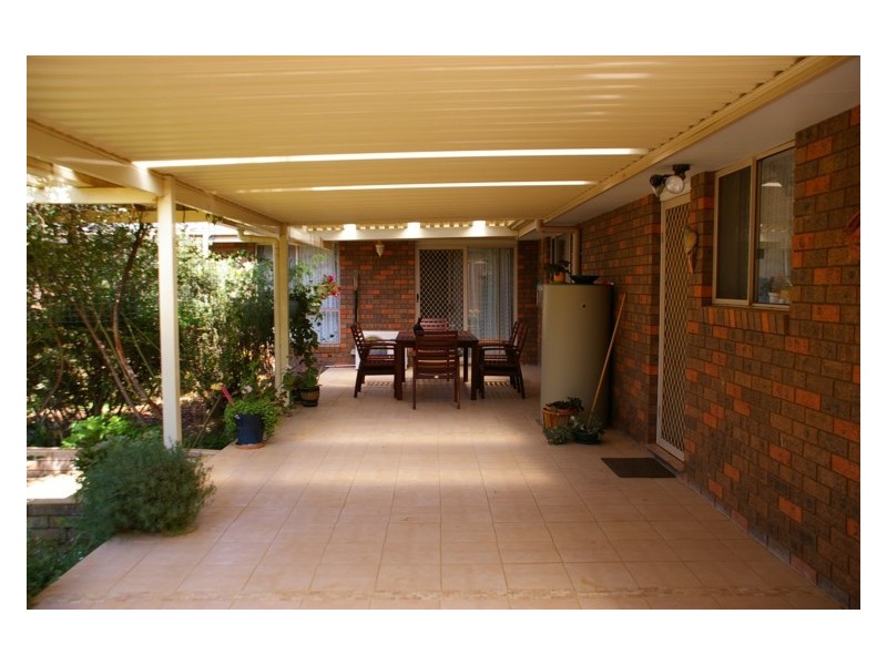 19 Willowvale Road, Cowra NSW 2794
