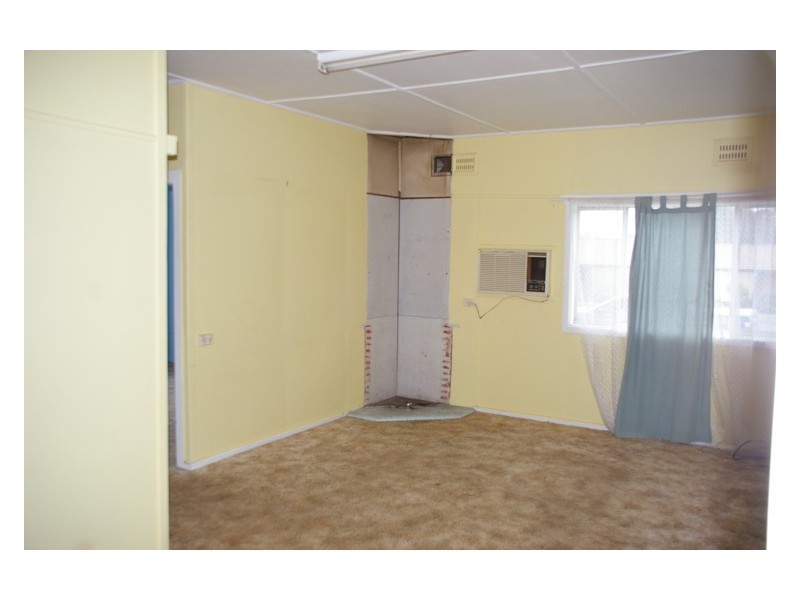 17 Mulyan Street, Cowra NSW 2794
