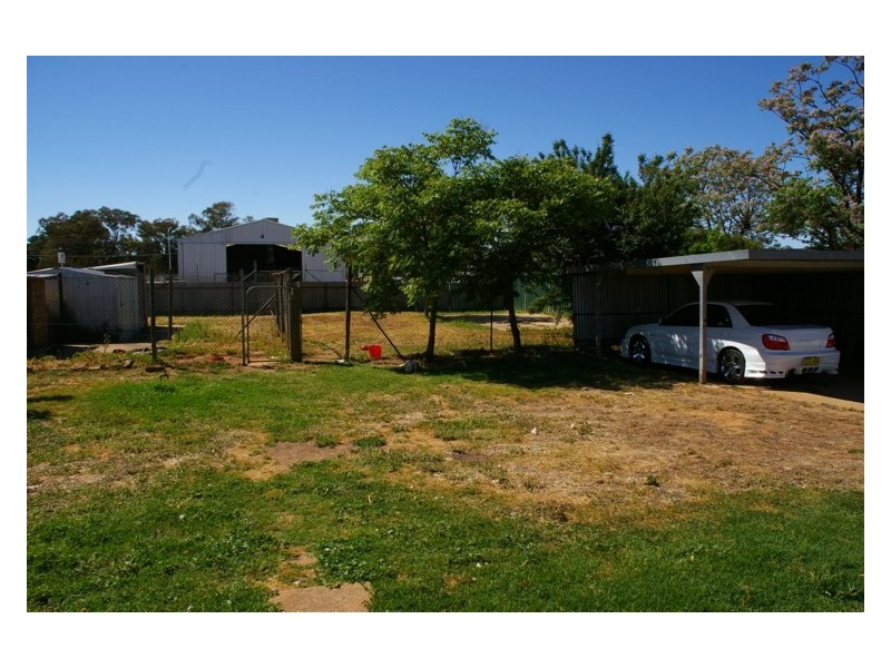 14 Shelley Street, Cowra NSW 2794