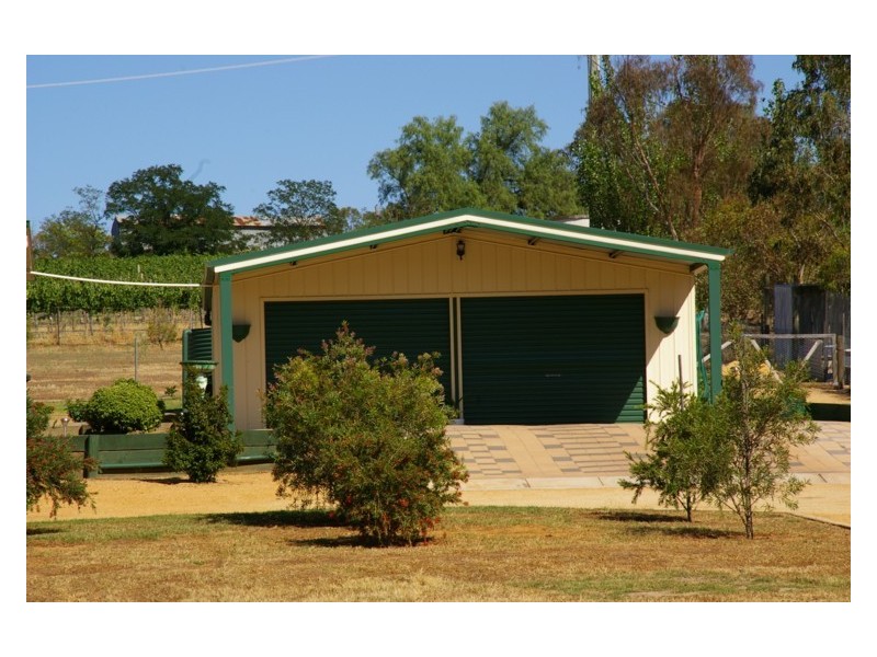 56 Dawson Drive, Cowra NSW 2794