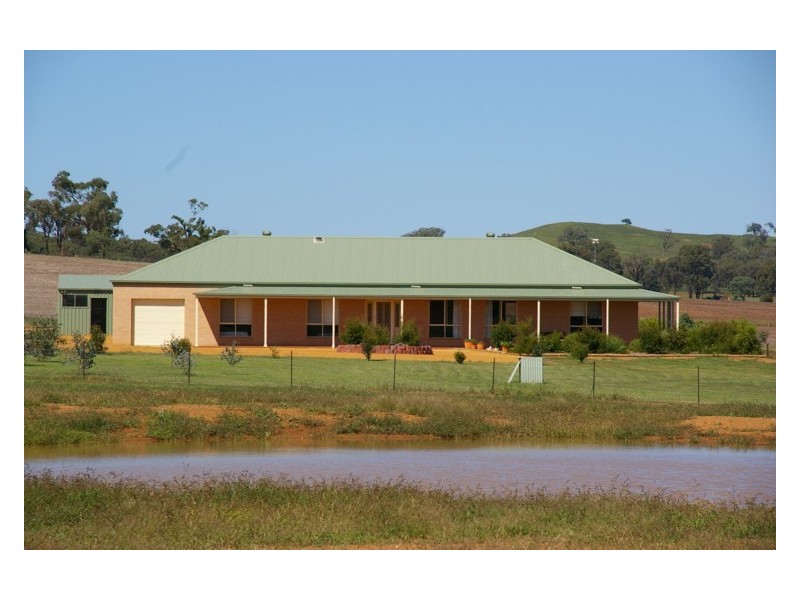 20 Kangaroo Flat Road, Cowra NSW 2794