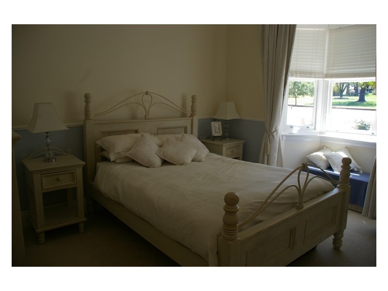 111 Fitzroy Street, Cowra NSW 2794