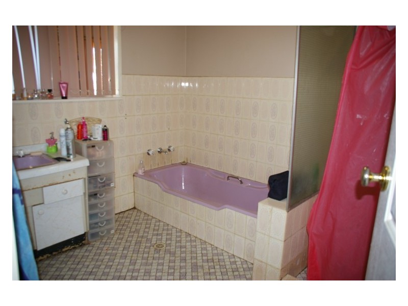 19 Airport Road, Cowra NSW 2794